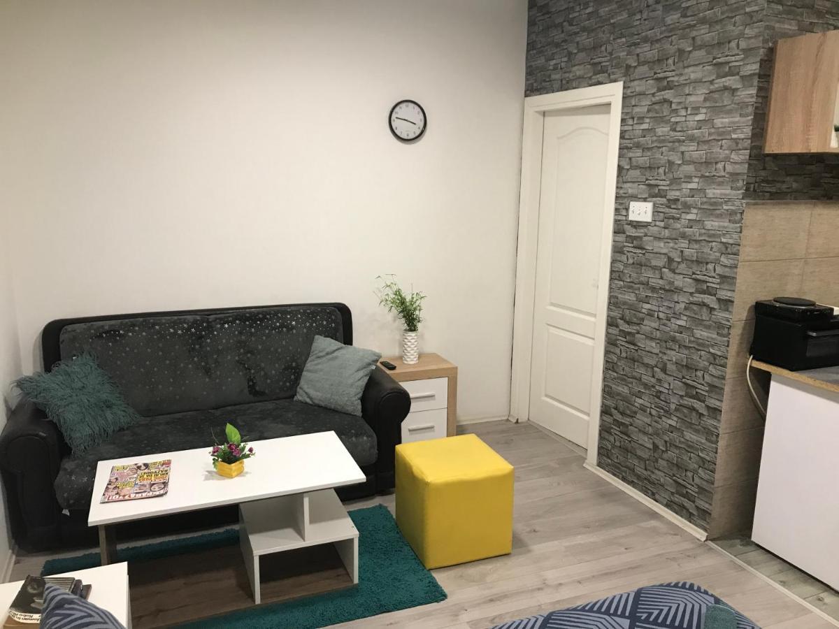 Zen Apartmani Zrenjanin Exterior photo